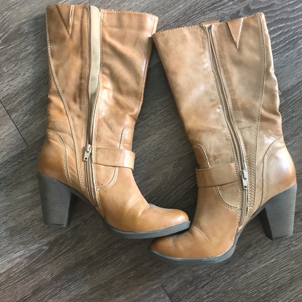 Women size 8 boots